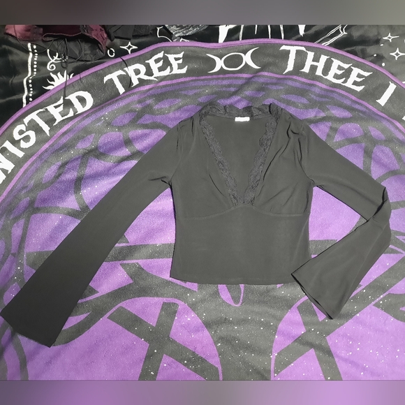 Ardene Tops - Ardene Black Long Sleeve Lace-Trim V-Neck Crop Top